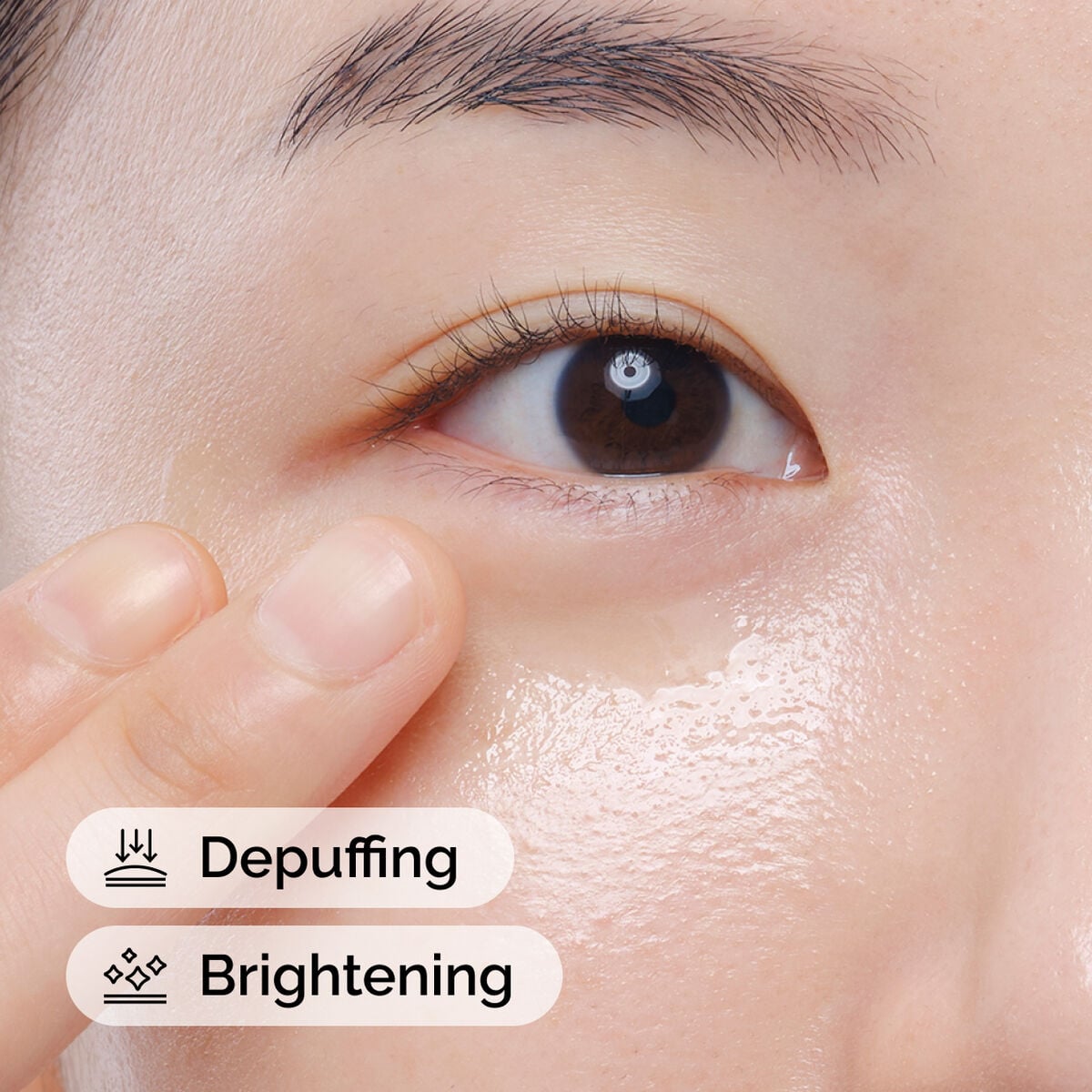 caffeine-solution-5-egcg-eye-serum-s4 ord-caffeine-solution-egcg-model-application-with-benefits.jpg